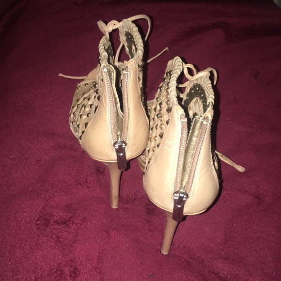 Open toe detailed high heel - Picture 3 of 3